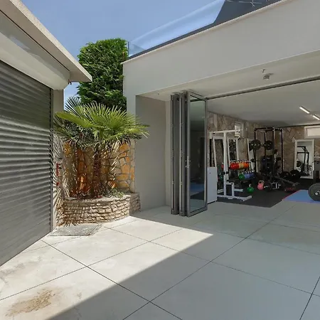 Semesterbostad Forest Bay Pula