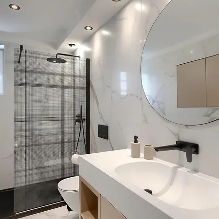 Forest Bay Semesterbostad Pula