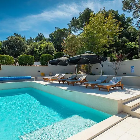 Semesterbostad Forest Bay *